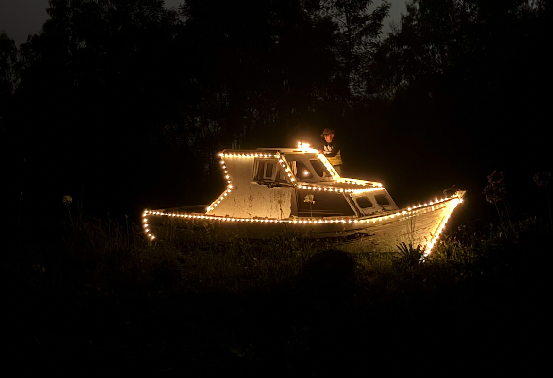 Silent Flow — night lights